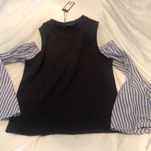 Romeo & Juliet cold shoulder shirt with bell sleeve